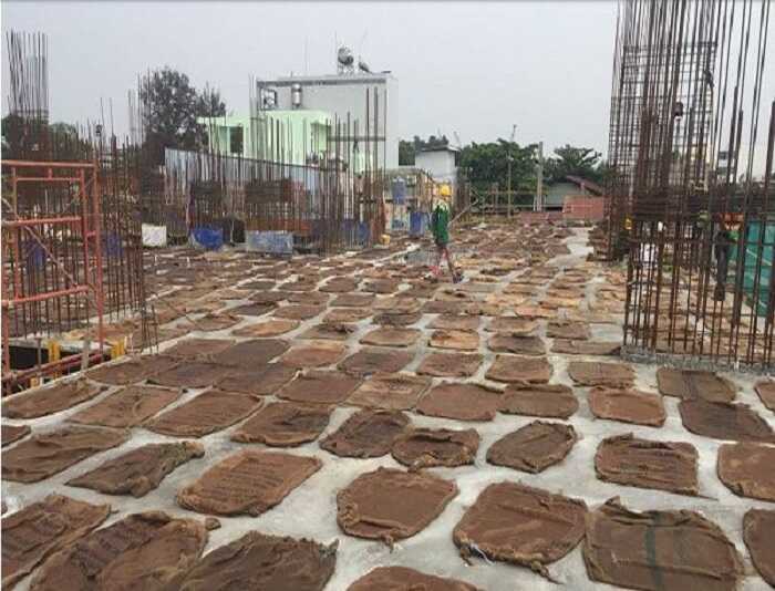 Bao bố bảo dưỡng bê tông tại vật liêu xây dựng CMC